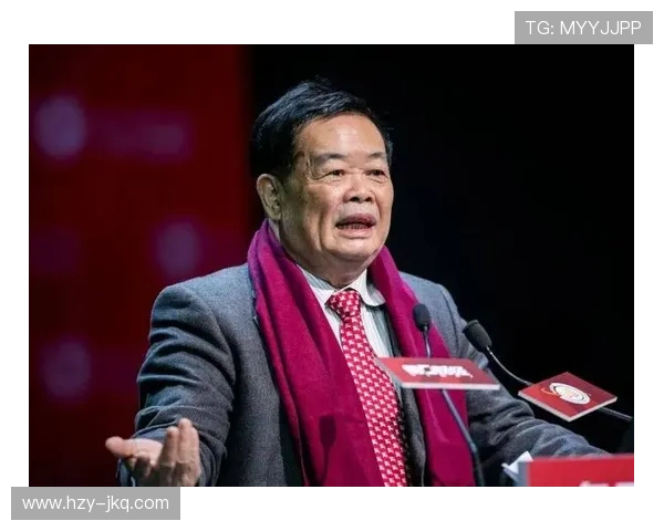 曹德旺：从贫困少年到中国玻璃行业巨头的奋斗传奇